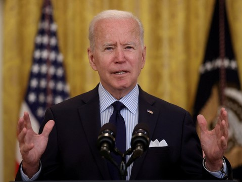 Tổng thống Biden trảm hàng loạt sắc lệnh của ông Trump