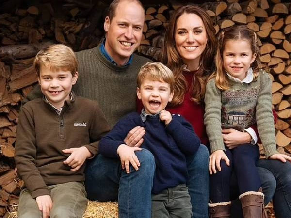 William - Kate nói ba con nhớ Hoàng thân trong thư cảm ơn người hâm mộ