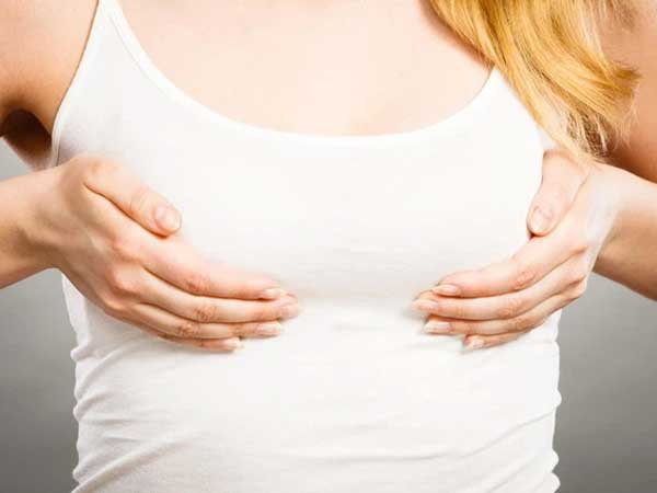 Không mặc áo ngực trong thời gian dài liệu có ảnh hưởng gì đến cơ thể hay không?