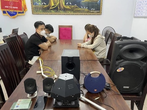Bí mật trong căn hộ chung cư ầm ĩ nhạc sống, tiếng la hét giữa đêm khuya