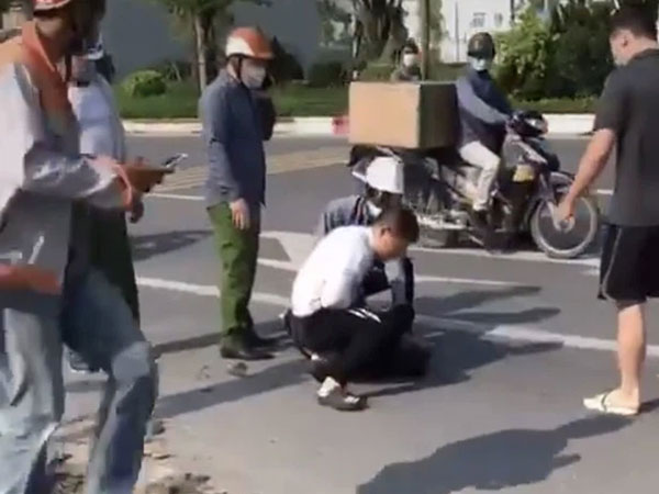 Hà Nội: Xem xét kỷ luật chiến sĩ công an thờ ơ khi tài xế vật lộn với tên cướp tại khu đô thị Thanh Hà