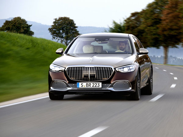 'Trùm cuối' Mercedes-Maybach S680 4MATIC trình làng, cạnh tranh Bentley Flying Spur và Rolls-Royce Ghost