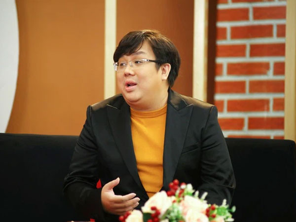 Bị nghi ngờ đăng status 'đá xéo' bà Phương Hằng nhưng lại xóa đi, diễn viên Gia Bảo lên tiếng làm rõ