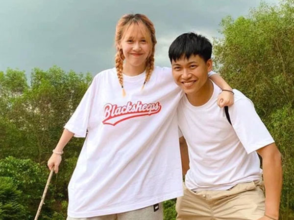 Hậu Hoàng bận 'tối mắt tối mũi', Mũi trưởng Long liền có động thái 'yêu thương', tình thế này bảo sao fan không đẩy thuyền!