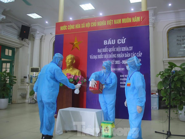 Cận cảnh buổi diễn tập bầu cử với 4 kịch bản ở Hà Nội