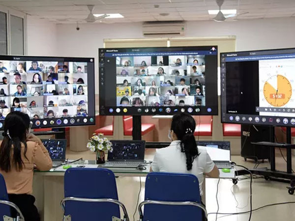 Thi trực tuyến, học sinh Hà Nội sẽ 'bị' giám sát thế nào?