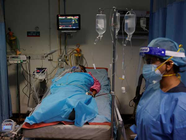 Ấn Độ khốn đốn vì Covid-19, doanh nghiệp Trung Quốc bị tố 'thừa nước đục thả câu'?