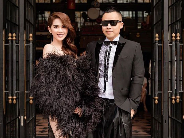 Vũ Khắc Tiệp chúc mừng Ngọc Trinh hot nhất showbiz Việt với 2,8 triệu người theo dõi trên Facebook