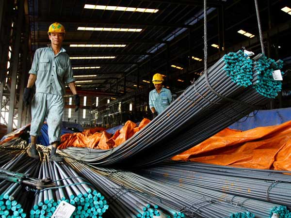 Bốn tháng, nhập khẩu từ Trung Quốc gần 34 tỷ USD: Có gì bất thường?