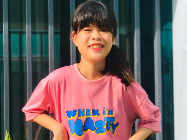 Thanh Nga Bento bỗng 'chấm điểm' từ Jenny Huỳnh, hot girl trứng rán cho đến Mai Âm Nhạc
