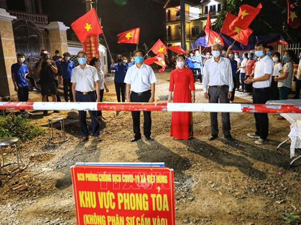 Hà Nội dỡ bỏ cách ly thôn Lỗ Giao