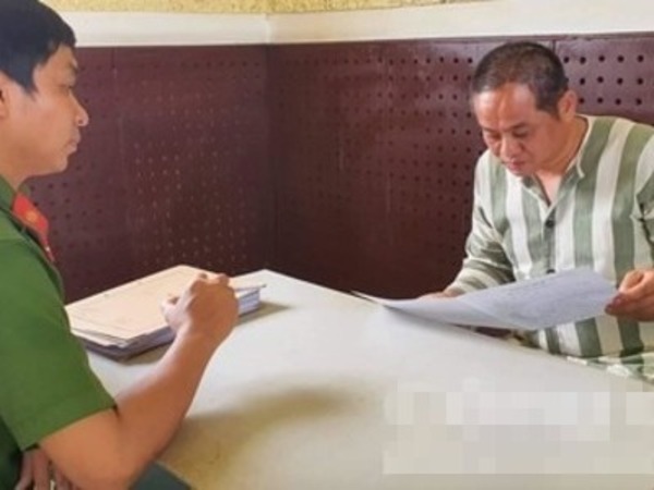 Vụ Bí thư xã giết người đốt xác: 60 phút giáp mặt bị can trong Trại tạm giam (kỳ 1)
