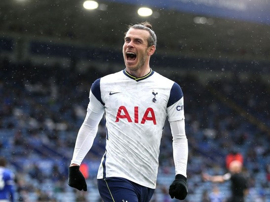 Nghẹt thở cuộc đua top 4 Premier League: Chelsea lách qua khe cửa hẹp nhờ 'golf thủ Xứ Wales'