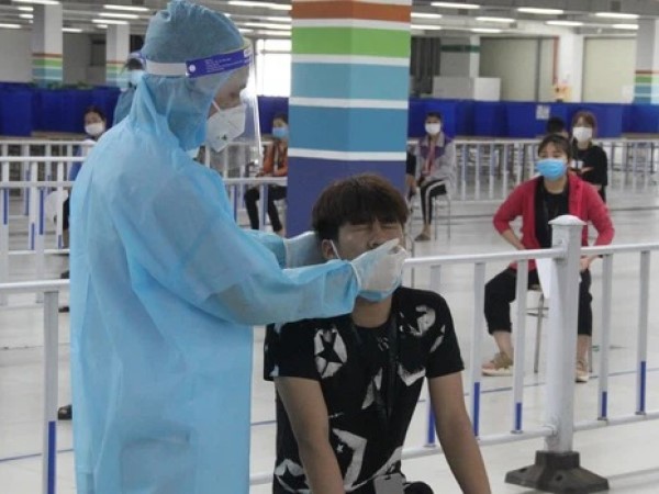 Chuyên gia cảnh báo: SARS-CoV-2 vẫn còn trong phòng kín dù F0 đã rời đi
