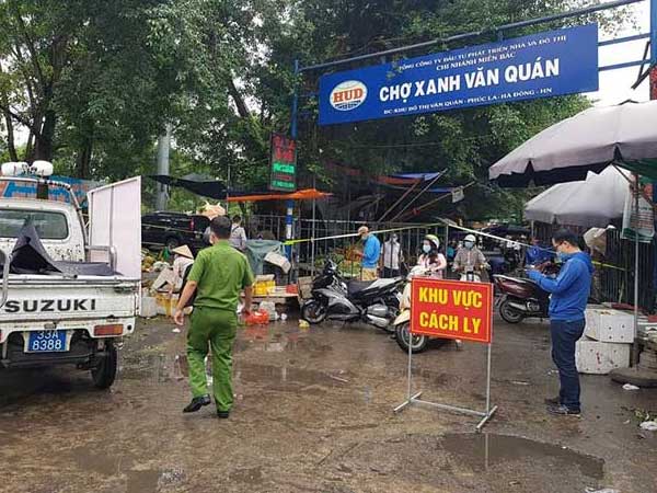 Hà Nội phong tỏa chợ Xanh Văn Quán, chung cư CT3B liên quan ca nghi mắc COVID-19