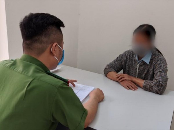 Bị lừa tiền, vờ bị trộm để báo công an