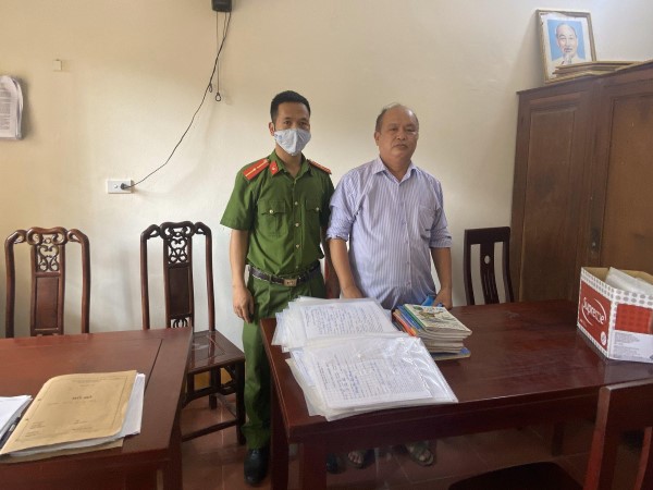 Bắt đối tượng cho vay lãi 'cắt cổ' dân nghèo