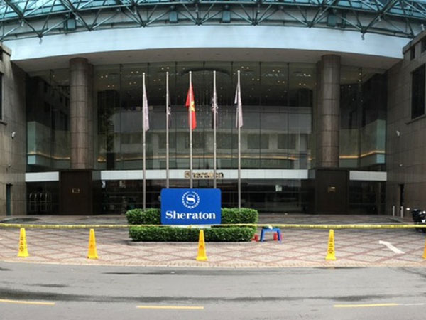 TP.HCM phong tỏa tạm thời khách sạn Sheraton và 4 địa điểm khác liên quan chuỗi lây nhiễm mới