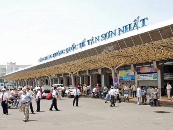 Hỏa tốc: Tạm dừng nhập cảnh hành khách tại Cảng hàng không quốc tế Tân Sơn Nhất