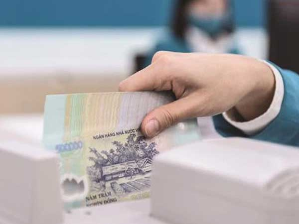 Doanh nghiệp lao đao vì lãi vay, lợi nhuận ngân hàng từ đâu?