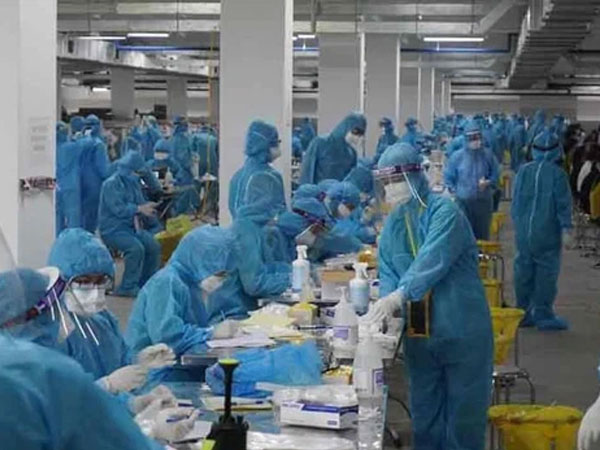 Bắc Giang: Test nhanh 6.733 người, phát hiện 98 trường hợp dương tính với SARS-CoV-2