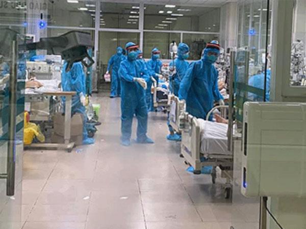 Bệnh nặng nhưng không đến viện vì sợ lây Covid-19, người bệnh tử vong thương tâm