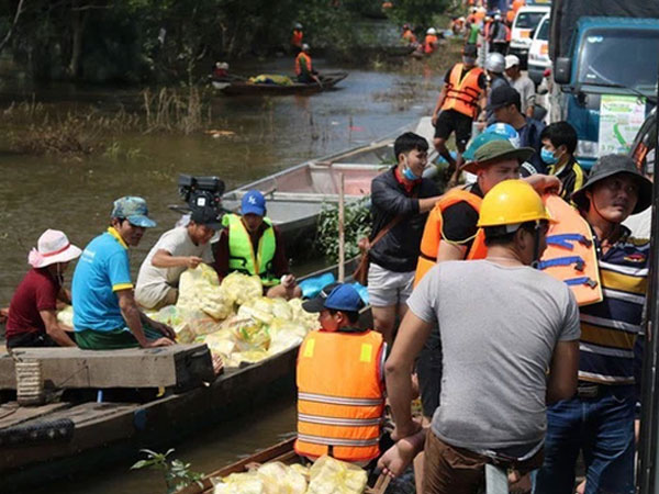 Thực hư quản lý nghệ sĩ tiết lộ: Kêu gọi 10 tỷ từ thiện 5 tỷ, 'lãi' ít nhất 50%, việc minh bạch quá dễ, thậm chí có hoá đơn đỏ đàng hoàng?