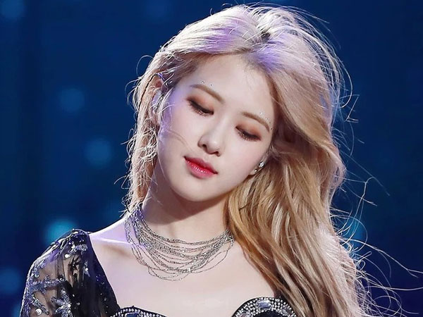 Shock với tần suất tẩy tóc 3 lần/tuần của Rosé, fan nghe mà thương idol
