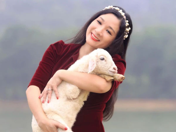Sau khi ly hôn con trai danh ca Chế Linh, cuộc sống của Thanh Thanh Hiền ở tuổi 52 hiện ra sao?