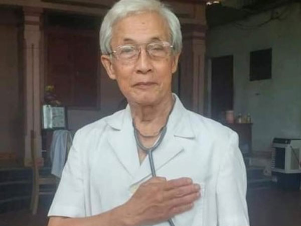 Nghệ An: Xúc động lá đơn xin vào tuyến đầu chống dịch COVID-19 của bác sĩ 78 tuổi
