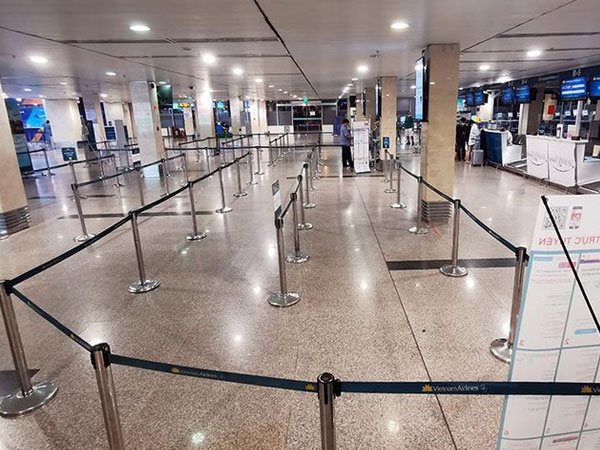 Sân bay Nội Bài, Tân Sơn Nhất vắng tanh sau khi TPHCM thực hiện giãn cách xã hội