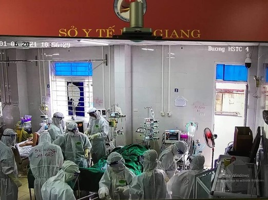 Sản phụ trẻ mang thai 22 tuần mắc Covid-19 phải đặt ECMO, tiên lượng rất nặng
