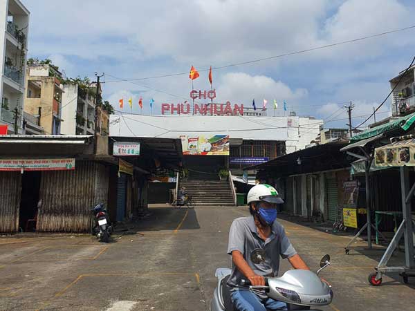TP.HCM phong tỏa chợ Phú Nhuận lần thứ hai vì ca nghi nhiễm Covid-19