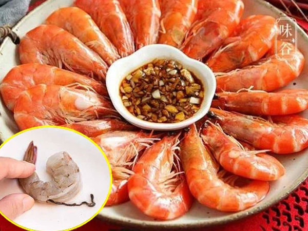 Xem clip soi ruột tôm dưới kính hiển vi: Nhiều người sẽ sốc vì trước nay đã ăn cả 'ổ' vi khuẩn vào bụng và 5 đại kỵ khi ăn tôm để tránh rước độc vào người