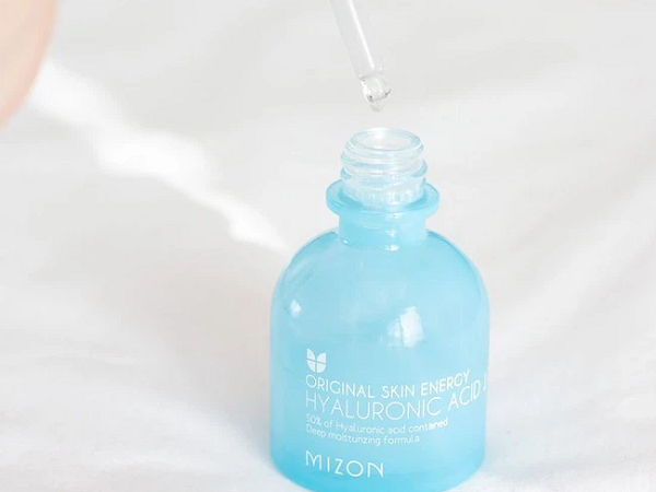 Hè nóng hãy dùng 6 lọ serum kiềm dầu này, da bạn sẽ không còn như 'chảo mỡ' mà vẫn căng đét mịn màng