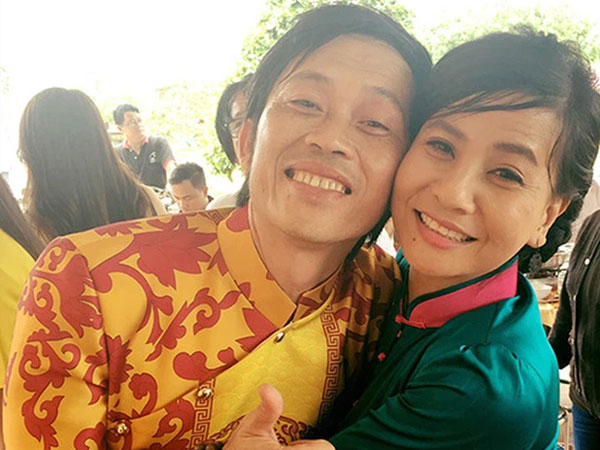 Không còn đăng đàn ẩn ý, Cát Phượng giờ tung hẳn bằng chứng bảo vệ NS Hoài Linh giữa lùm xùm tiền từ thiện
