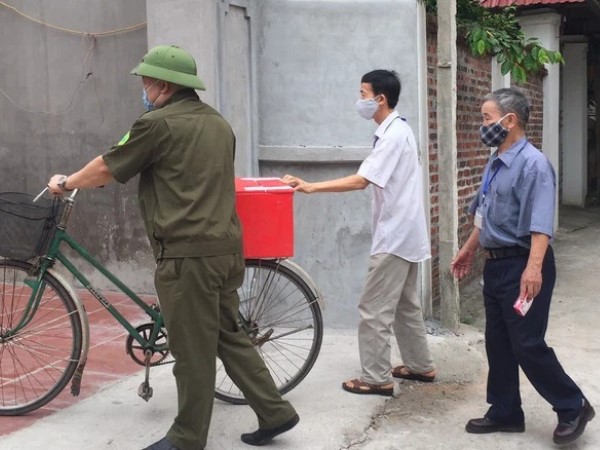 Khai trừ Đảng Chủ tịch HĐND xã mang 75 phiếu bầu cử về nhà gạch tên người khác