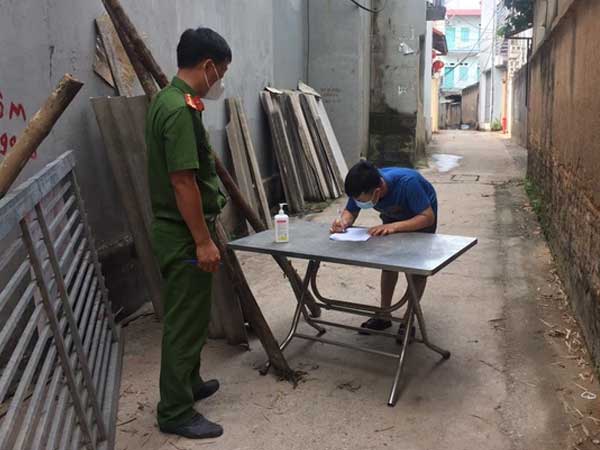 Bắc Giang: Chủ nhà trọ có các trường hợp F0, F1 vẫn vượt chốt ra ngoài mua thực phẩm