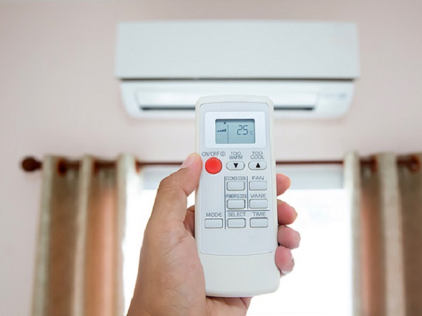 Hiểu rõ từng chức năng trên remote điều hòa, những ngày nắng nóng dùng sao để vừa mát, vừa tiết kiệm điện?