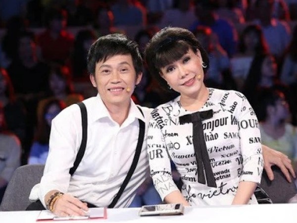 Vì sao Hoài Linh - Việt Hương phải hạn chế đồng hành với nhau trong các gameshow?