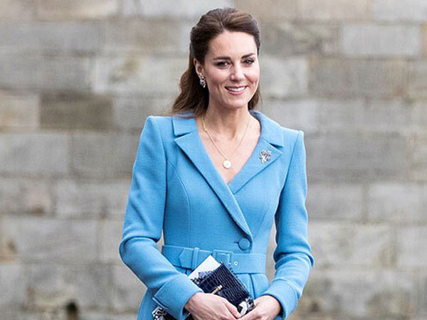 Kate từng nói với bạn: 'Chưa muộn để kéo Meghan và Harry lại'