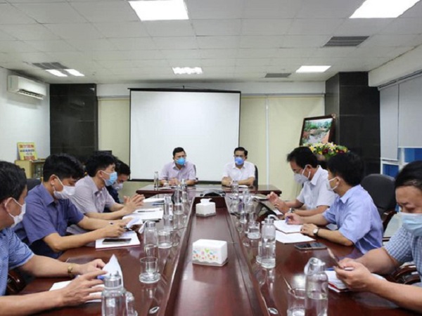 Hà Tĩnh: Dừng các hoạt động, dịch vụ không thiết yếu sau khi phát hiện 2 ca dương tính với SARS-CoV-2