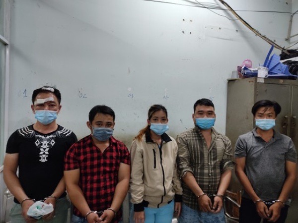 Vụ cướp táo tợn ở TP HCM: Cô gái bị chích điện, cướp xe trong khu công nghiệp