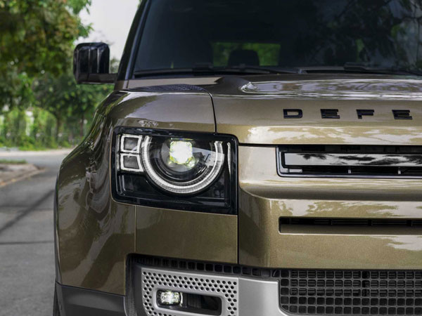 Land Rover Defender 90 sắp cập bến thị trường Việt Nam, giá từ 3,935 tỷ đồng