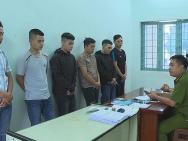 Khởi tố nhóm đối tượng cho vay lãi nặng lên đến hơn 1.000%/năm
