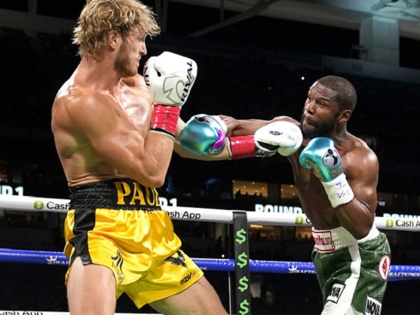 'Độc cô cầu bại' Floyd Mayweather kiếm được 688 tỷ từ chiếc quần đùi mặc trong trận gặp YouTuber 23 triệu subs Logan Paul