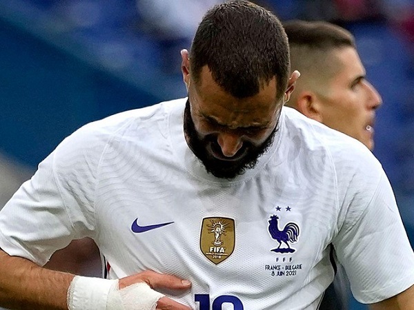 Benzema chấn thương, đội tuyển Pháp lo ngay ngáy