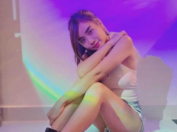 Cindy Lư gia nhập đường đua phát 'cẩu lương', khoe body nuột không thua gì bạn gái cũ của Đạt G