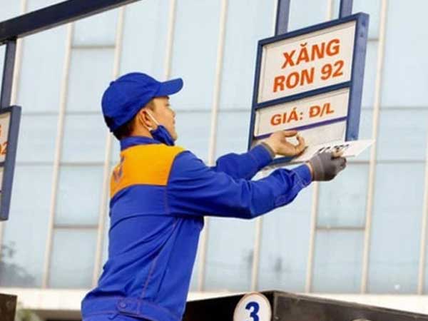 Ngày mai, giá xăng sẽ tăng bao nhiêu?