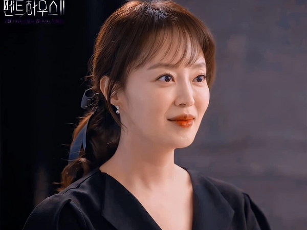 Cuộc chiến thượng lưu 3 tập 2: Oh Yoon Hee chạm trán với 'cánh tay phải' của Logan Lee, fan sốc nhất là ở chi tiết này